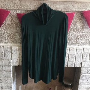 Old Navy - Green Turtle neck